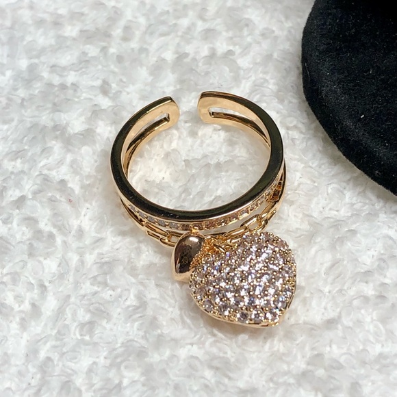 Yellow gold ring with pave heart-charm ring - Picture 2 of 15